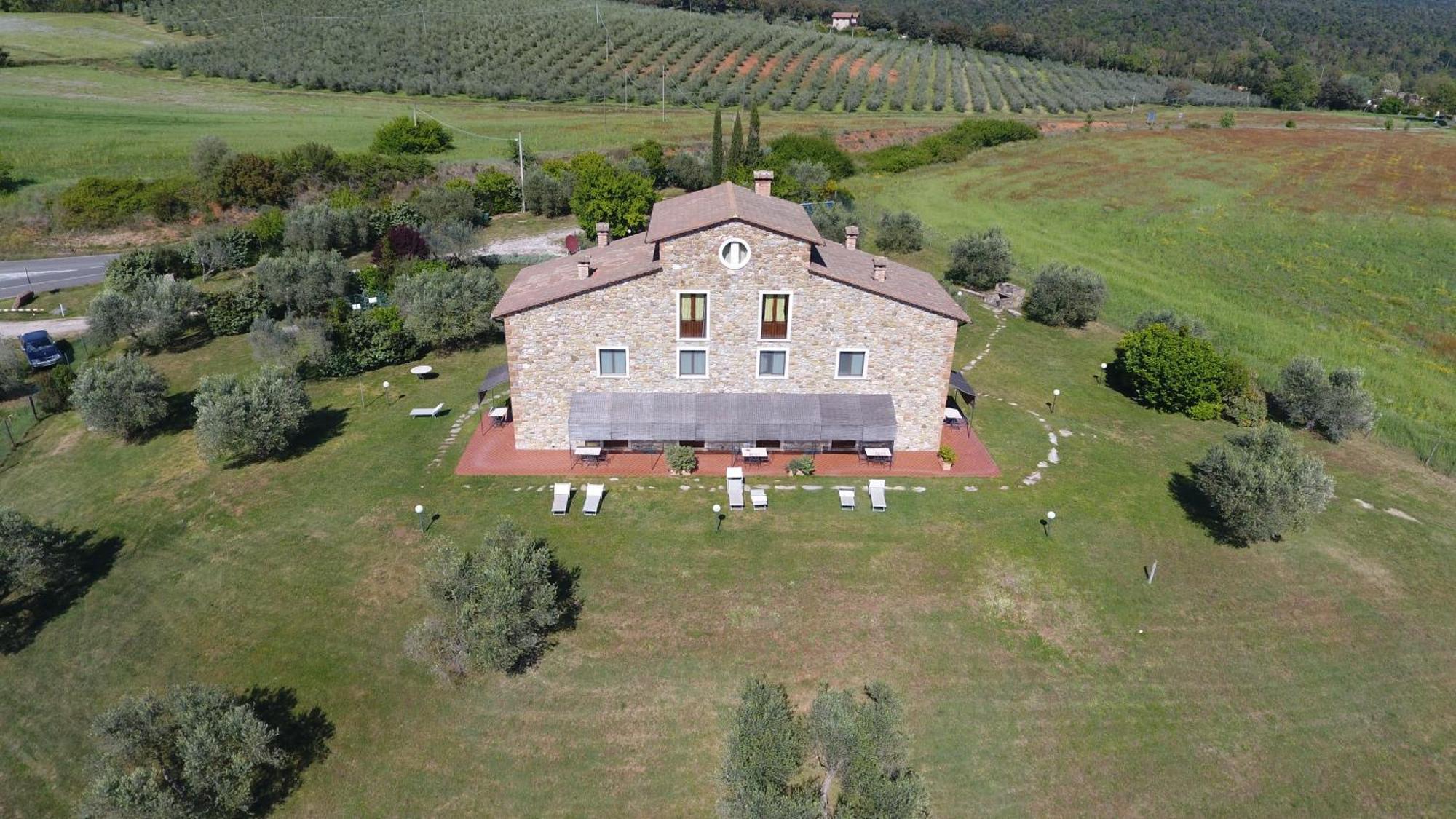 Tenuta La Tabaccaia Farm stay